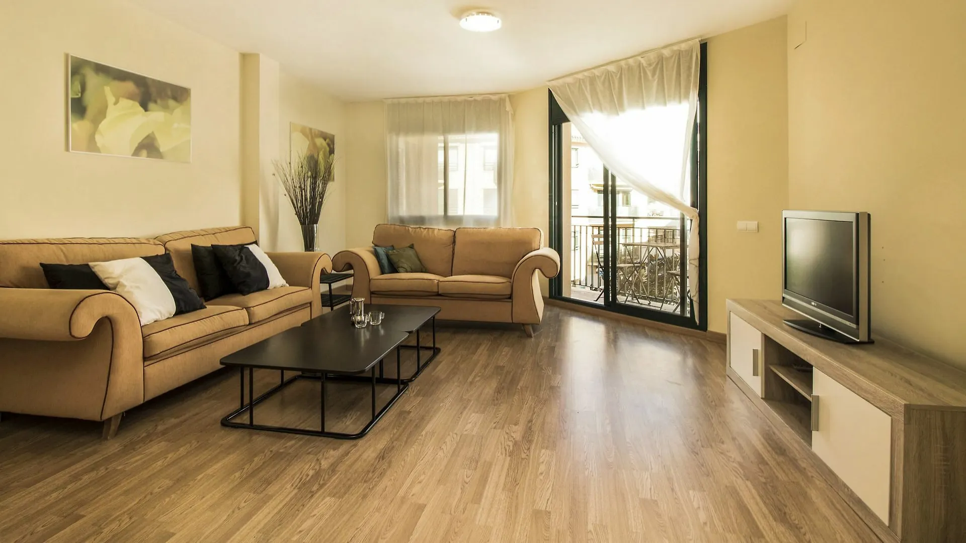 Apartamentos Elcano Cambrils